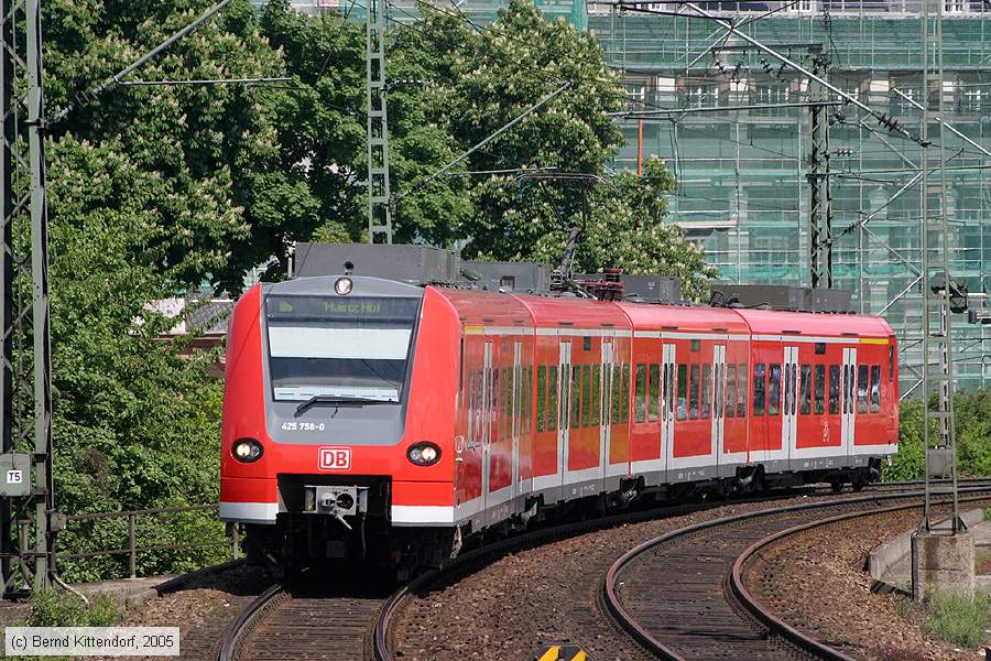 Deutsche Bahn - 425758-0
/ Bild: db4257580_e0018320.jpg