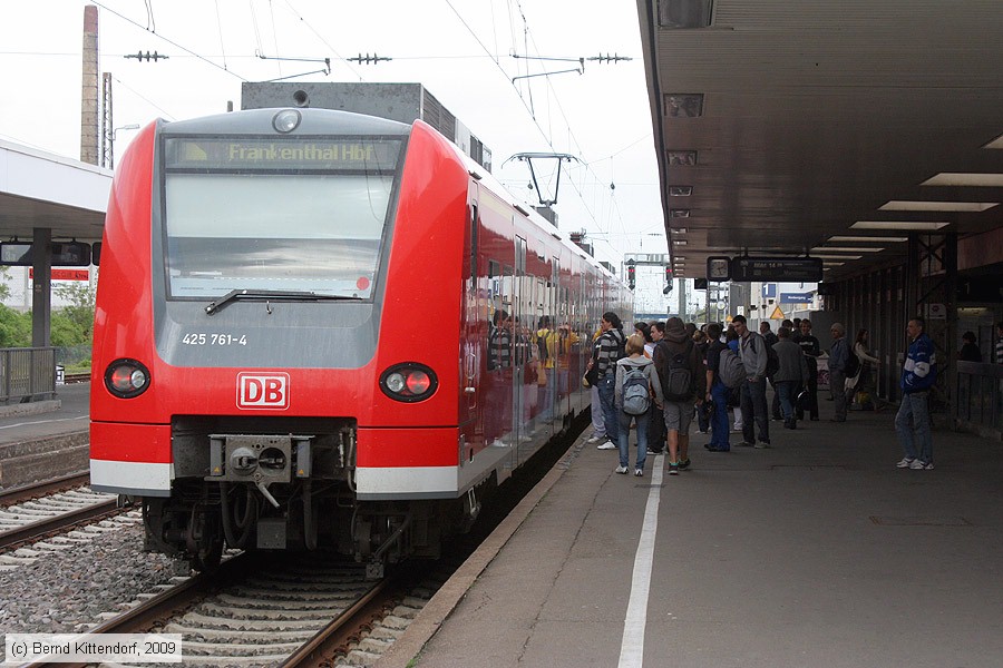 Deutsche Bahn - 425761-4
/ Bild: db4257614_bk0904230003.jpg