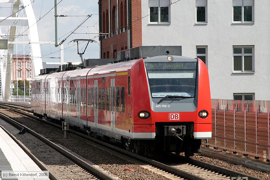 Deutsche Bahn - 425762-2
/ Bild: db4257622_bk0609040001.jpg