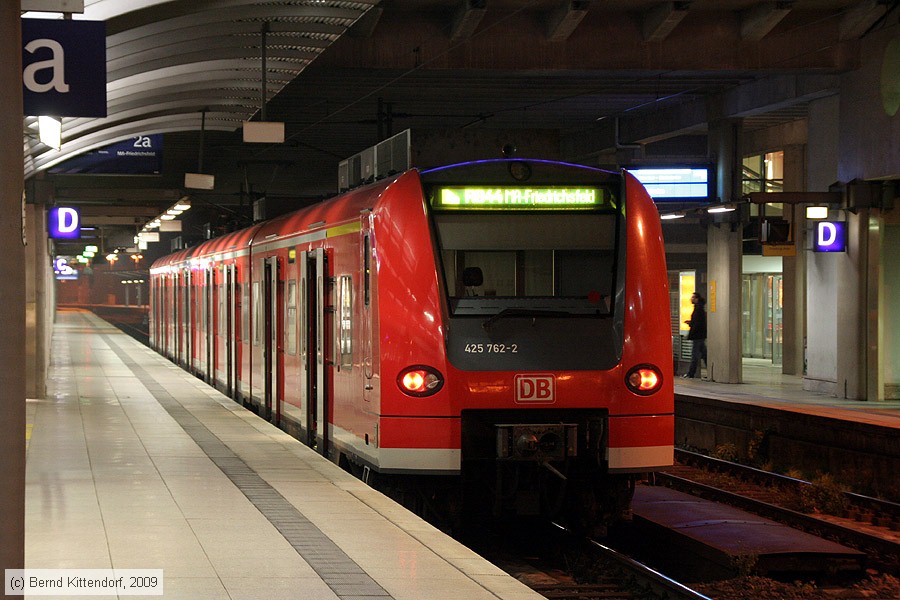 Deutsche Bahn - 425762-2
/ Bild: db4257622_bk0910230237.jpg