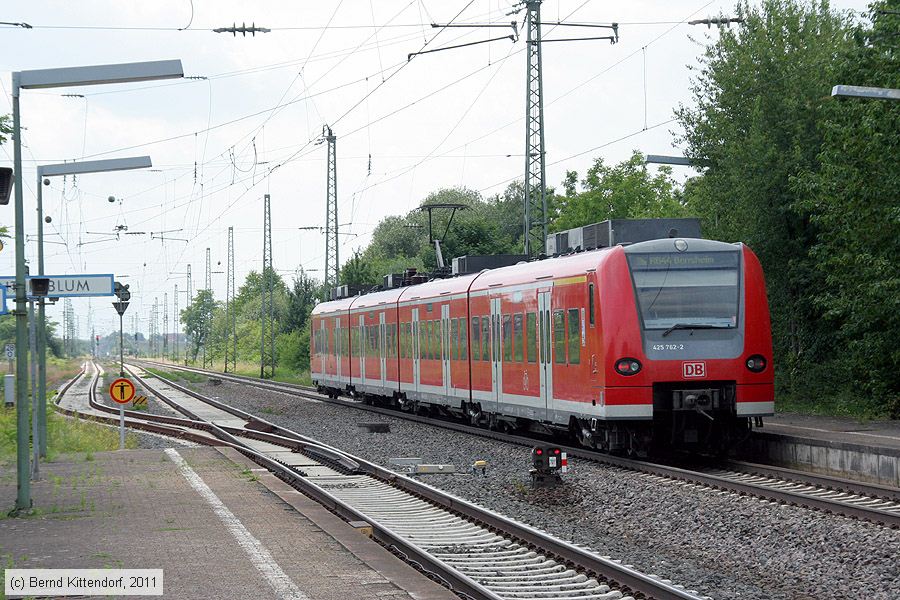 Deutsche Bahn - 425762-2
/ Bild: db4257622_bk1106090023.jpg
