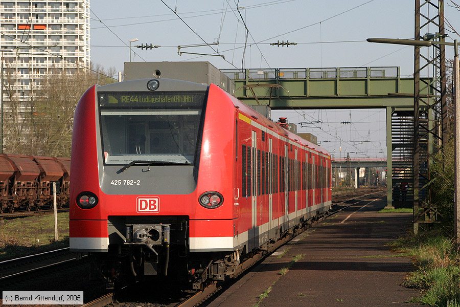 Deutsche Bahn - 425762-2
/ Bild: db4257622_e0015746.jpg