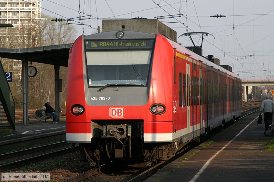 Deutsche Bahn - 425763-0
/ Bild: db4257630_bk0703270016.jpg