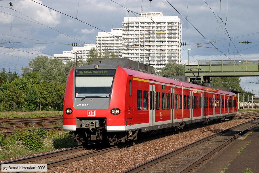 Deutsche Bahn - 425765-5
/ Bild: db4257655_bk0606020168.jpg