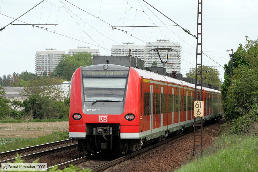 Deutsche Bahn - 425766-3
/ Bild: db4257663_bk0805050005.jpg