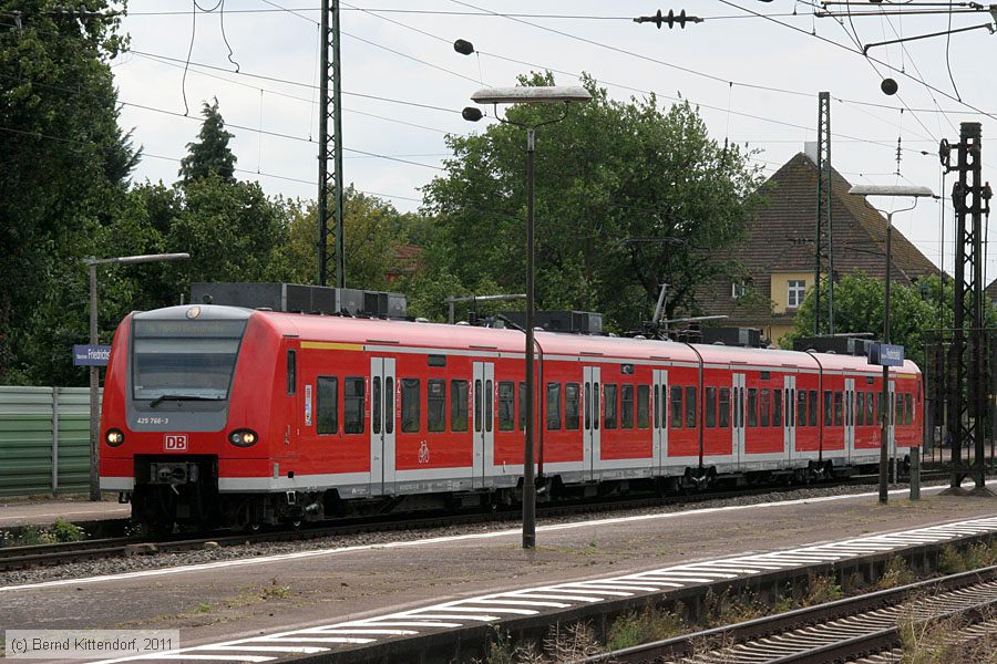 Deutsche Bahn - 425766-3
/ Bild: db4257663_bk1107060033.jpg