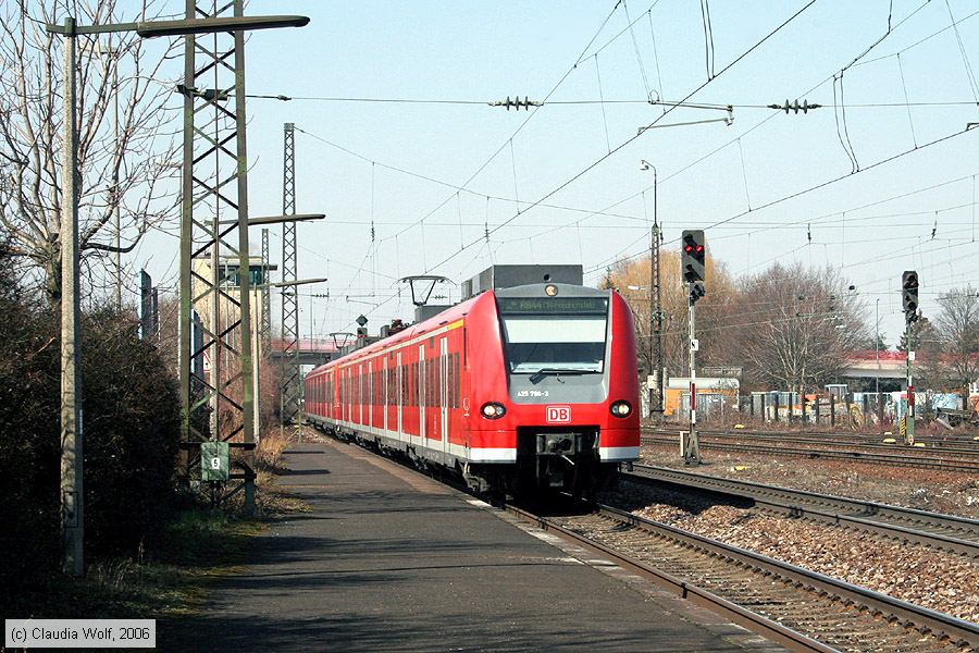Deutsche Bahn - 425766-3
/ Bild: db4257663_cw0603230022.jpg Deutsche Bahn - 425766-3
/ Bild: db4257663_cw0603230022.jpg