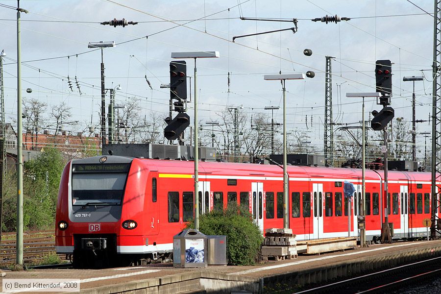 Deutsche Bahn - 425767-1
/ Bild: db4257671_bk0805020042.jpg