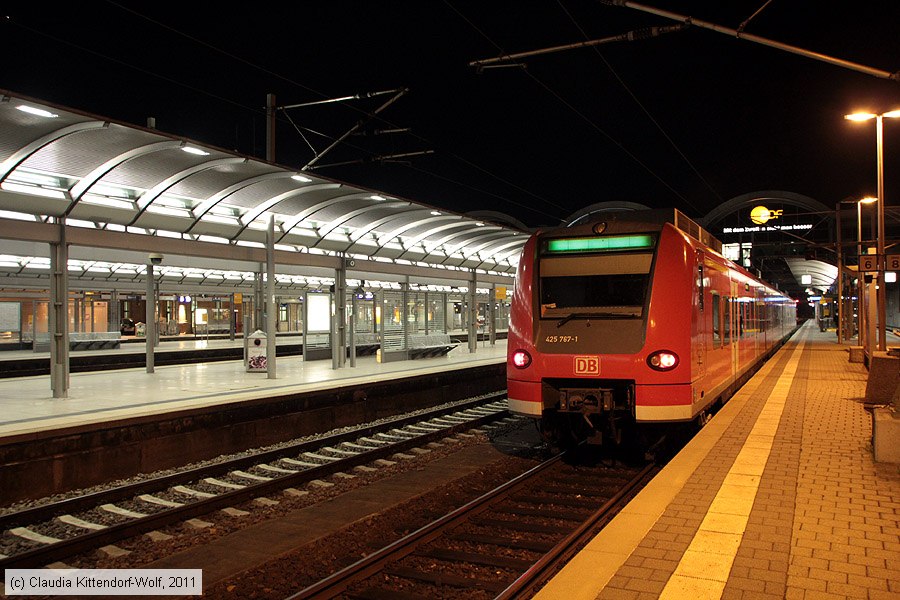Deutsche Bahn - 425767-1
/ Bild: db4257671_cw1109240139.jpg