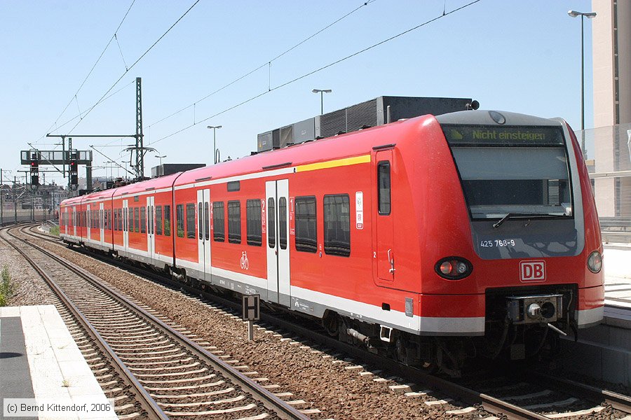 Deutsche Bahn - 425768-9
/ Bild: db4257689_bk0606120046.jpg
