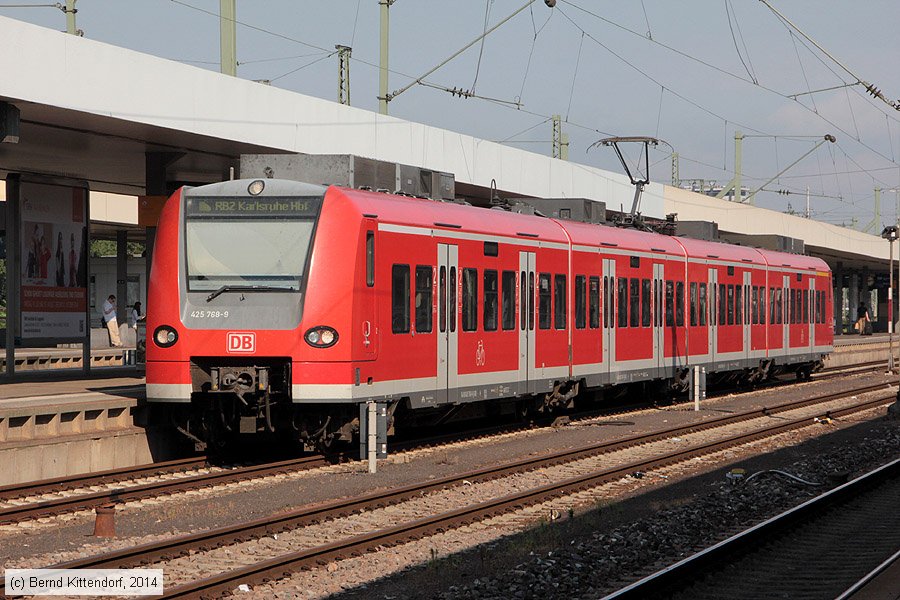 Deutsche Bahn - 425768-9
/ Bild: db4257689_bk1407250020.jpg