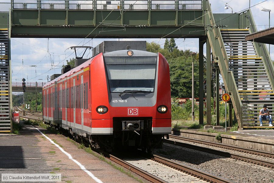 Deutsche Bahn - 425768-9
/ Bild: db4257689_cw1108150027.jpg