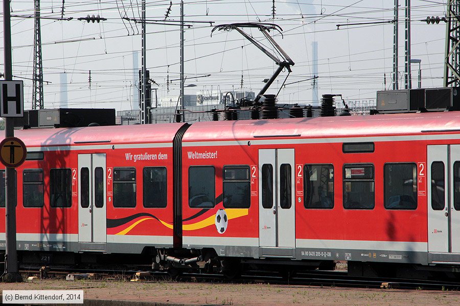 Deutsche Bahn - 435205-0
/ Bild: db4352050_bk1407250013.jpg