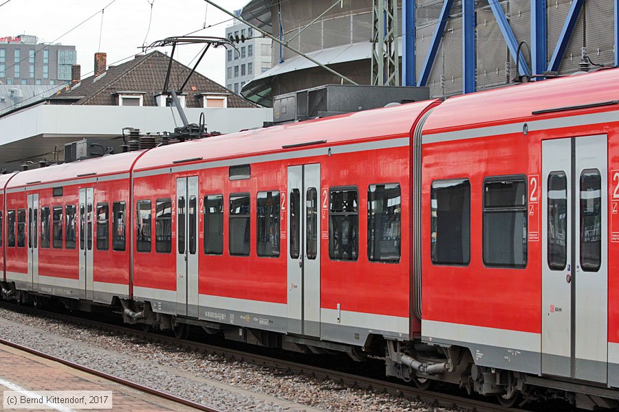 Deutsche Bahn - 435516-0
/ Bild: db4355160_bk1707090031.jpg