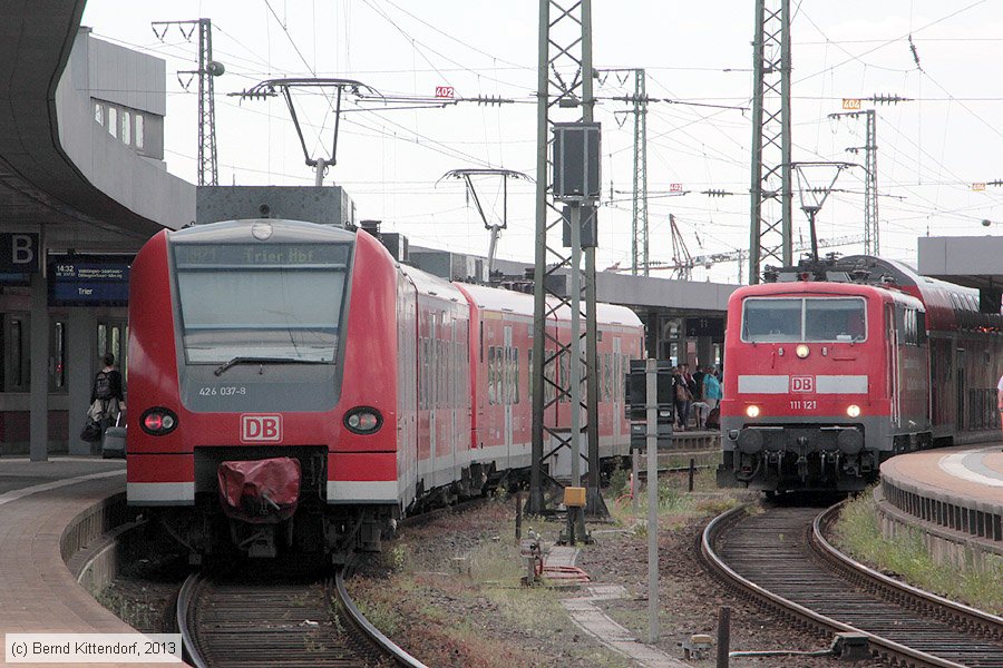Deutsche Bahn - 426037-8
/ Bild: db4260378_bk1306060011.jpg