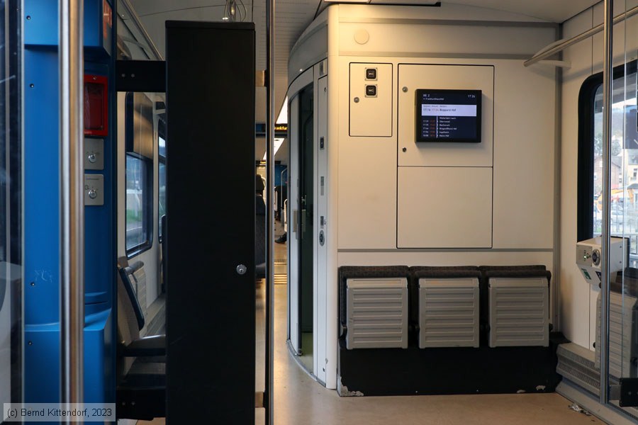 Deutsche Bahn - 829 720 - Innenansicht
/ Bild: db829720_bk2304170153.jpg