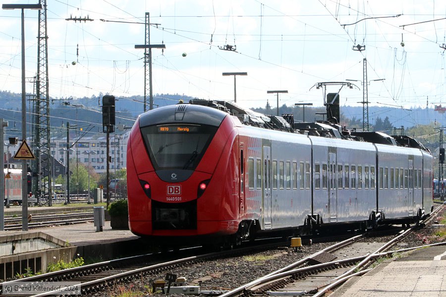 Deutsche Bahn - 1440 501
/ Bild: db14405013_bk2404180030.jpg Deutsche Bahn - 1440 501
/ Bild: db14405013_bk2404180030.jpg