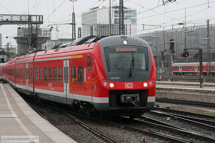 Deutsche Bahn - 440008-1
/ Bild: db4400081_bk1103310501.jpg