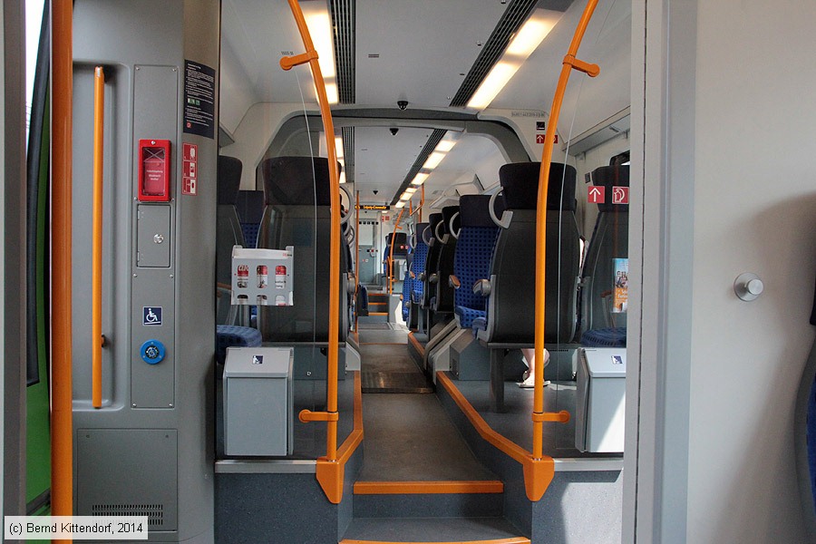 Deutsche Bahn - 1443 209 - Innenansicht
/ Bild: db1443209_bk1407280125.jpg
