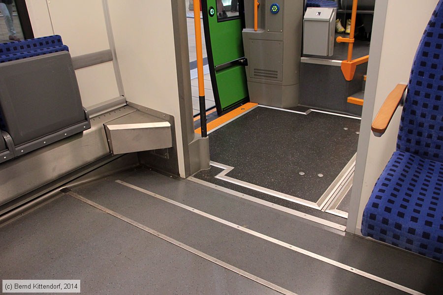 Deutsche Bahn - 1443 211 - Innenansicht
/ Bild: db1443211_bk1407300055.jpg