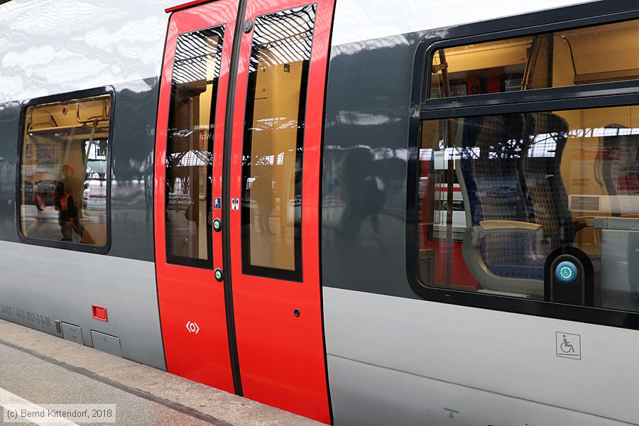 Deutsche Bahn - 1443 302
/ Bild: db1443302_bk1810220061.jpg Deutsche Bahn - 1443 302
/ Bild: db1443302_bk1810220061.jpg