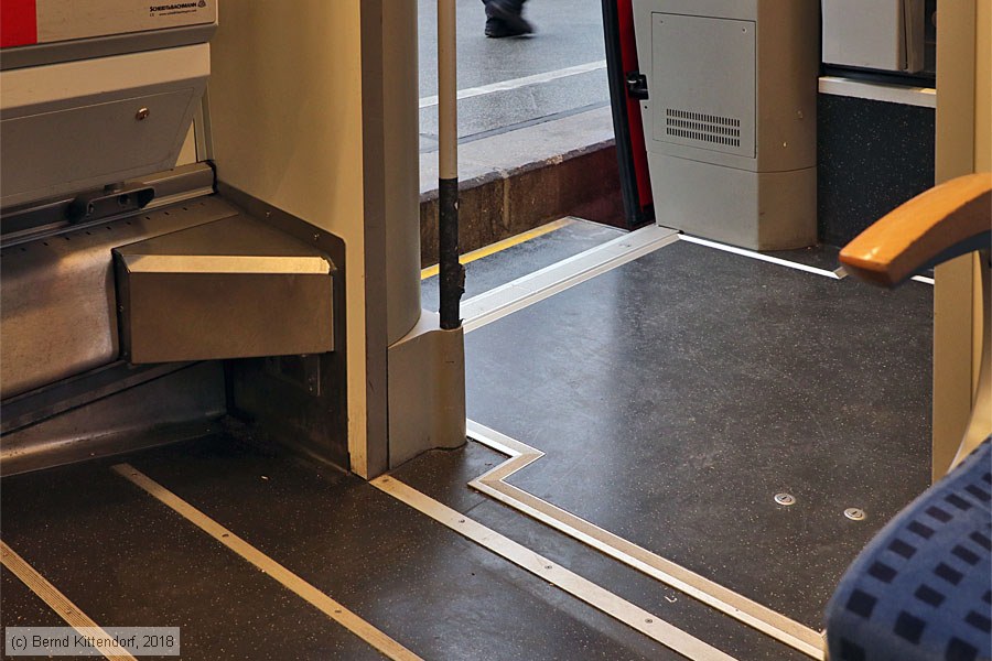 Deutsche Bahn - 1443 302 - Innenansicht
/ Bild: db1443302_bk1810220069.jpg