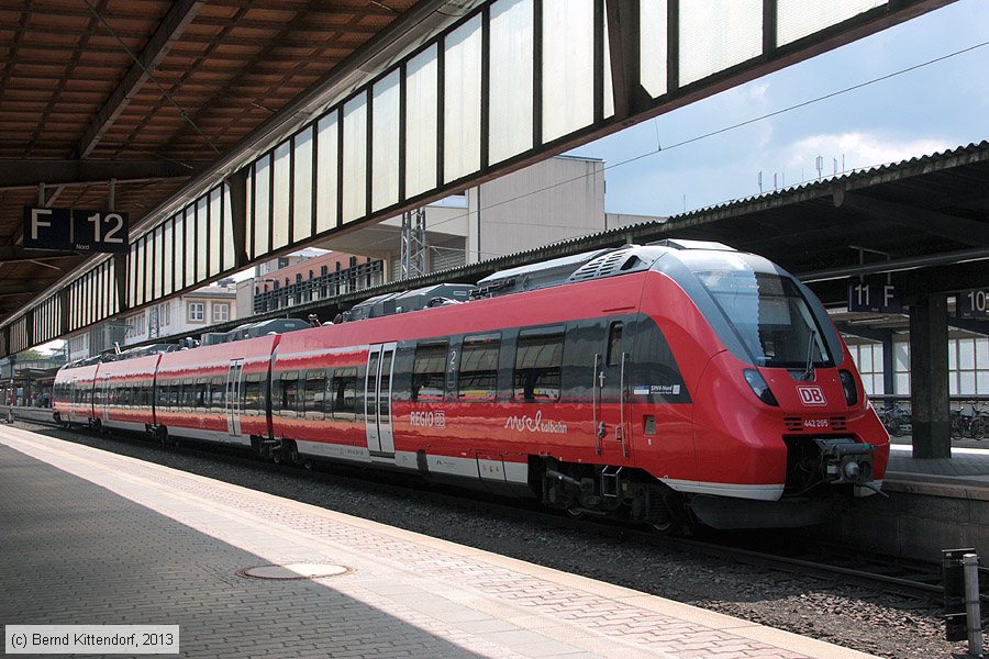 Deutsche Bahn - 442 205
/ Bild: db442205_bk1306080148.jpg