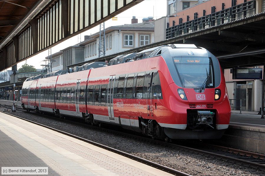 Deutsche Bahn - 442 205
/ Bild: db442205_bk1306080150.jpg