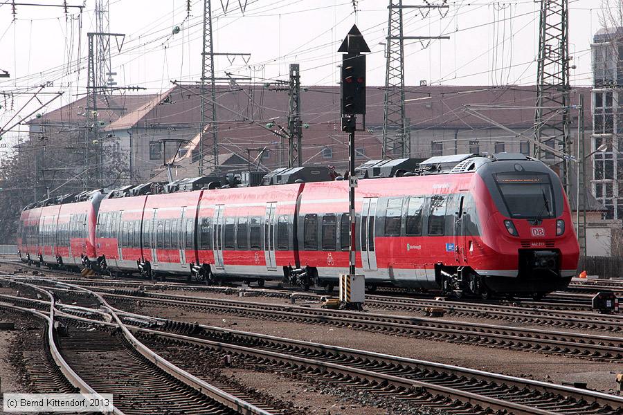 Deutsche Bahn - 442 217
/ Bild: db442217_bk1303150146.jpg