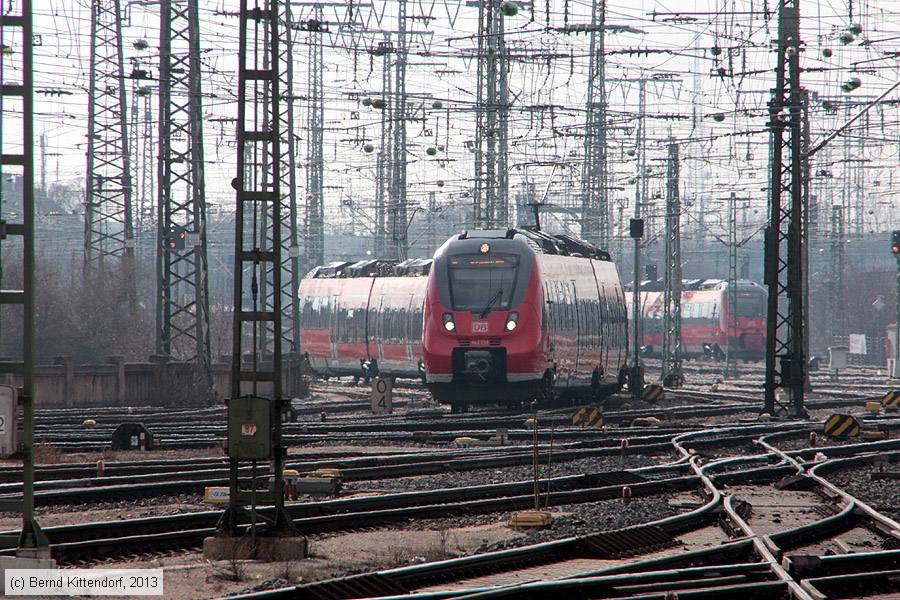 Deutsche Bahn - 442 738
/ Bild: db442738_bk1303150149.jpg