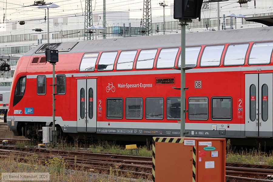 Deutsche Bahn - 445 048
/ Bild: db445048_bk2109280142.jpg