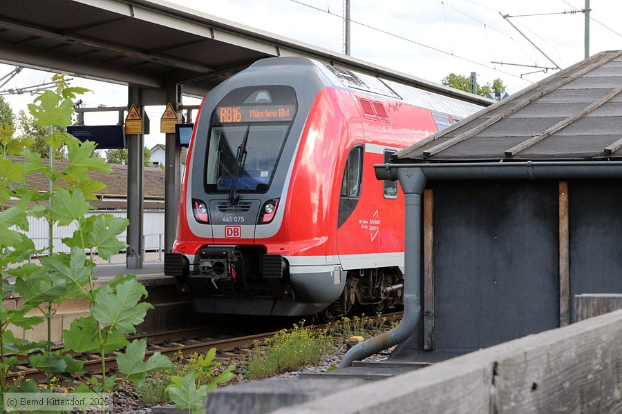 Deutsche Bahn - 445 075
/ Bild: db445075_bk2506270337.jpg