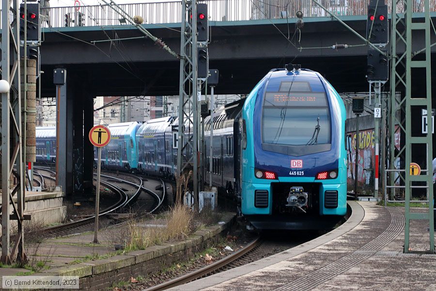 Deutsche Bahn - 445 625
/ Bild: db445625_bk2301210050.jpg