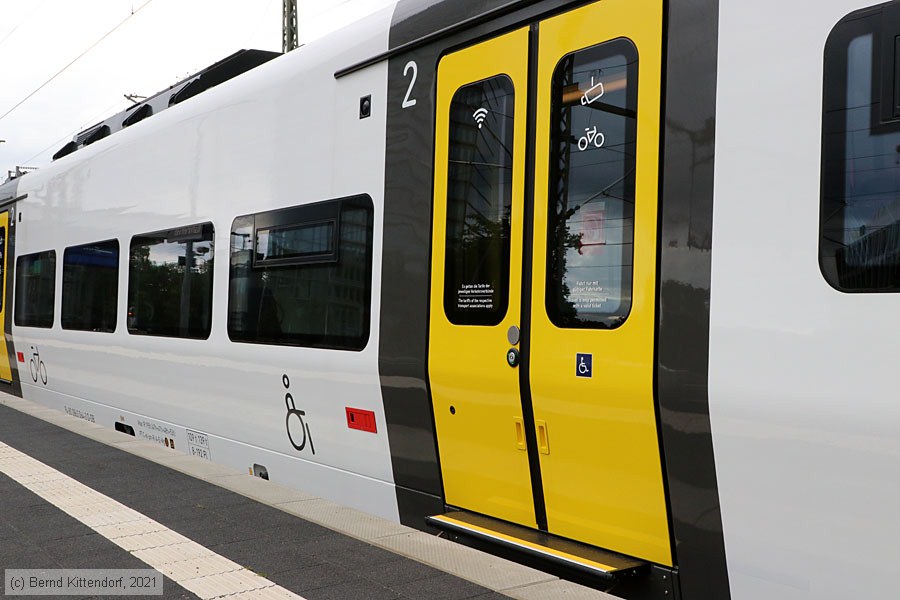 Deutsche Bahn - 863 064
/ Bild: db8630642_bk2107080096.jpg