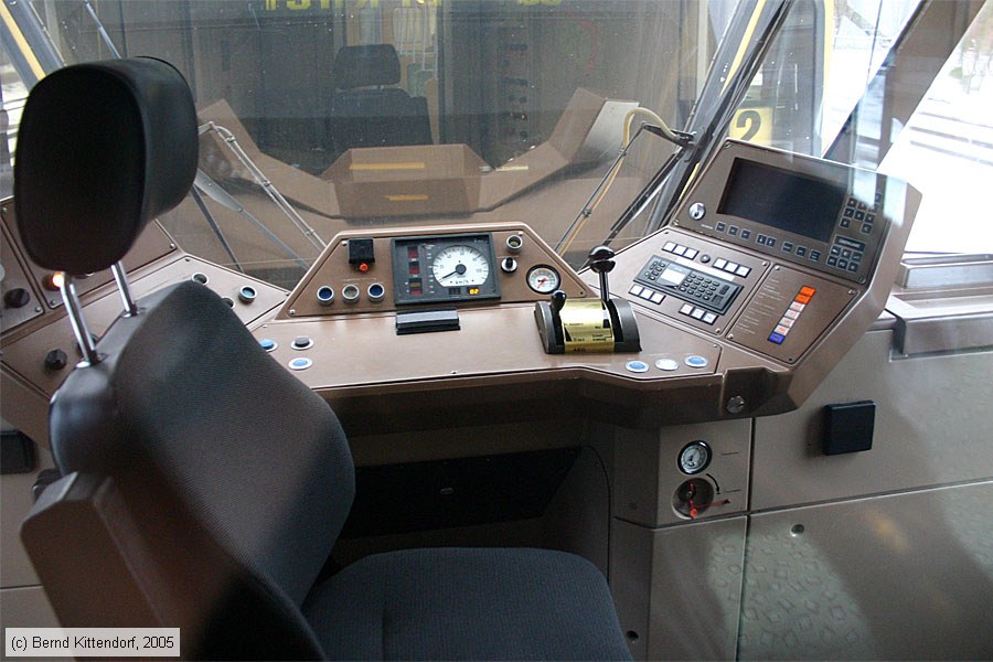 Deutsche Bahn - S-Bahn Berlin - 480060-3 - Innenansicht 
/ Bild: db4800603_e0013785.jpg