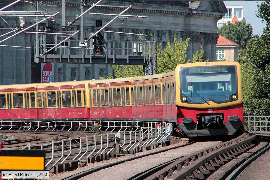 Deutsche Bahn - S-Bahn Berlin - 481017-2
/ Bild: db4810172_bk1407230040.jpg