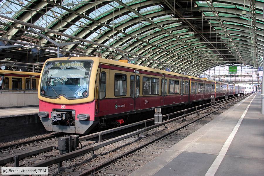 Deutsche Bahn - S-Bahn Berlin - 481231-9
/ Bild: db4812319_bk1407230007.jpg Deutsche Bahn - S-Bahn Berlin - 481231-9
/ Bild: db4812319_bk1407230007.jpg