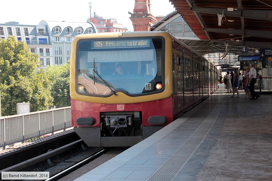 Deutsche Bahn - S-Bahn Berlin - 481426-5
/ Bild: db4814265_bk1407230034.jpg