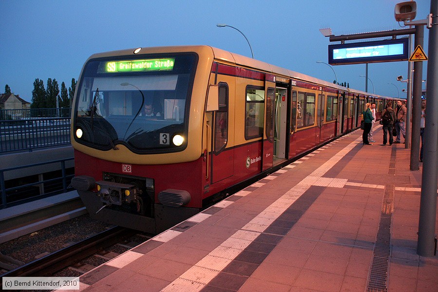 Deutsche Bahn - S-Bahn Berlin - 481472-9
/ Bild: db4814729_bk1006150429.jpg