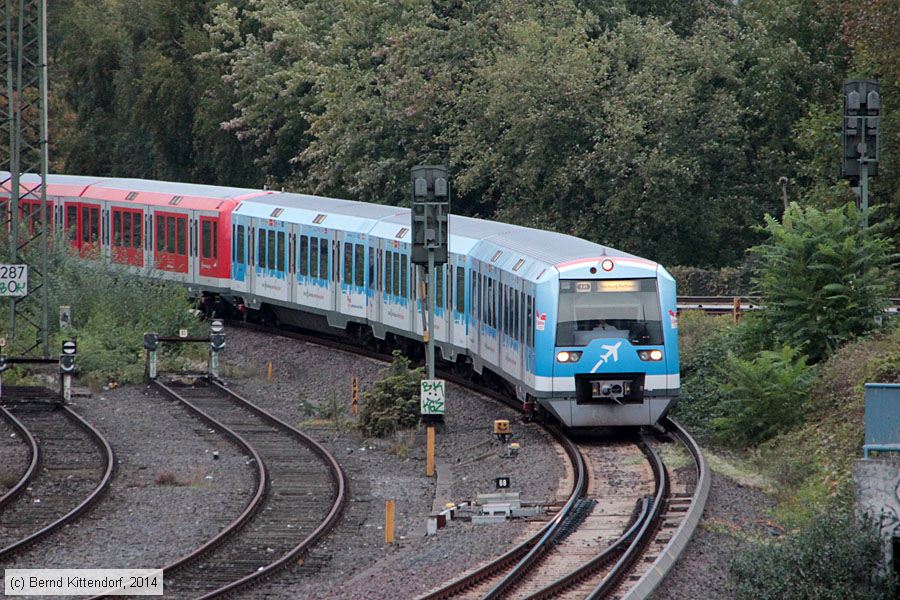 Deutsche Bahn - S-Bahn Hamburg - 474534-5
/ Bild: db4745345_bk1410150001.jpg