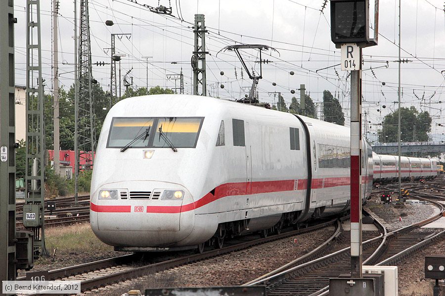 Deutsche Bahn - 401003-9
/ Bild: db4010039_bk1207200052.jpg