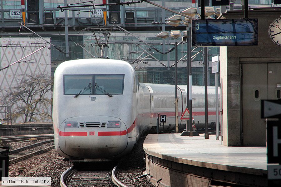 Deutsche Bahn - 401052-6
/ Bild: db4010526_bk1210170043.jpg