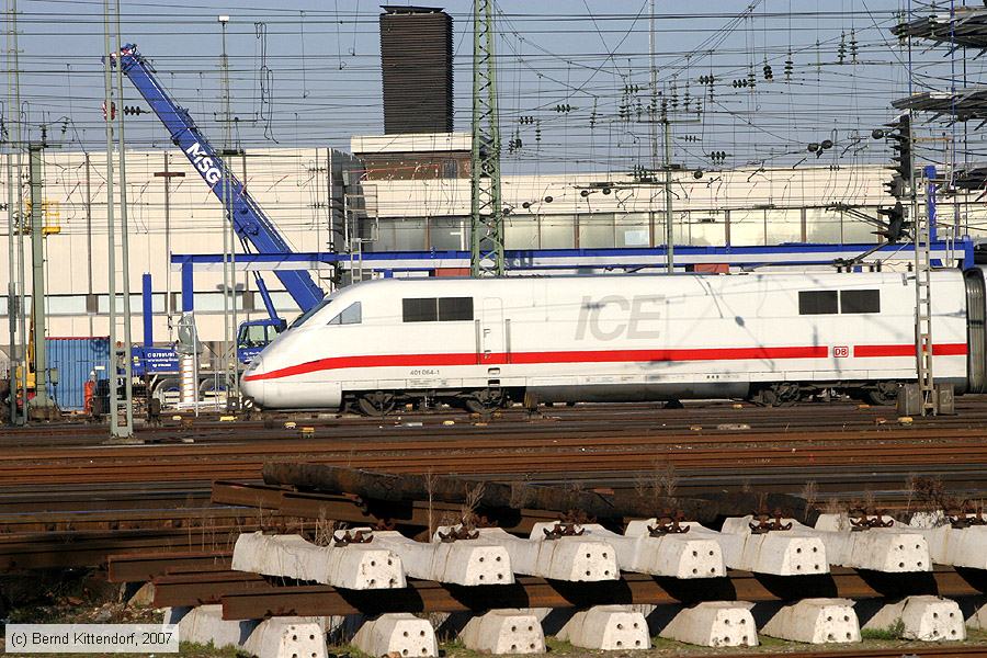 Deutsche Bahn - 401064-1
/ Bild: db4010641_bk0703110165.jpg