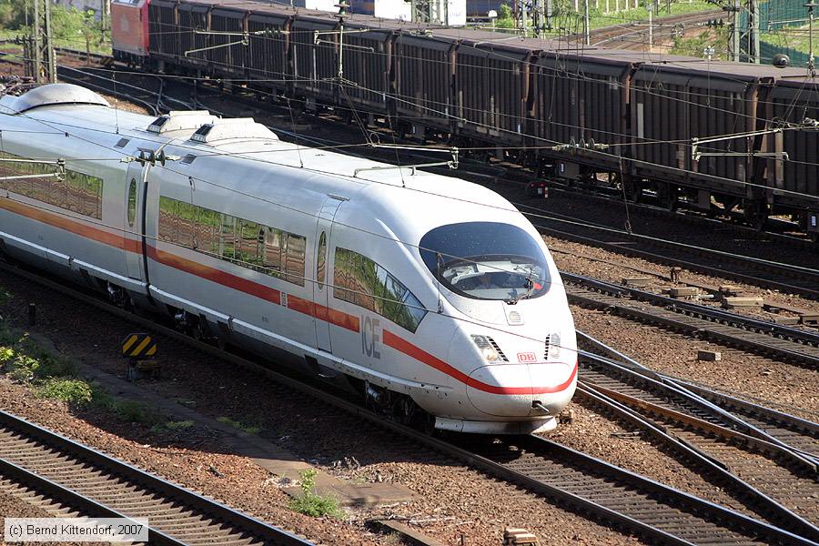 Deutsche Bahn - 403026-8
/ Bild: db4030268_bk0704300166.jpg