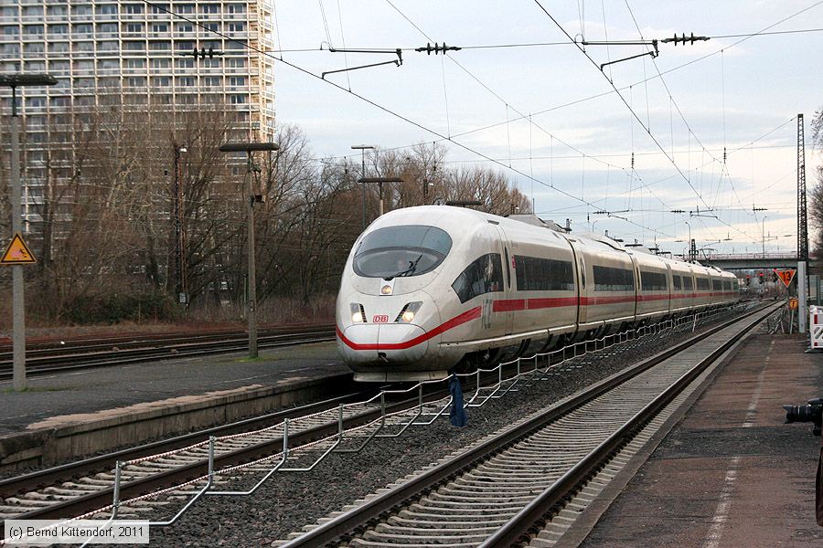 Deutsche Bahn - 403030-0
/ Bild: db4030300_bk1101140001.jpg