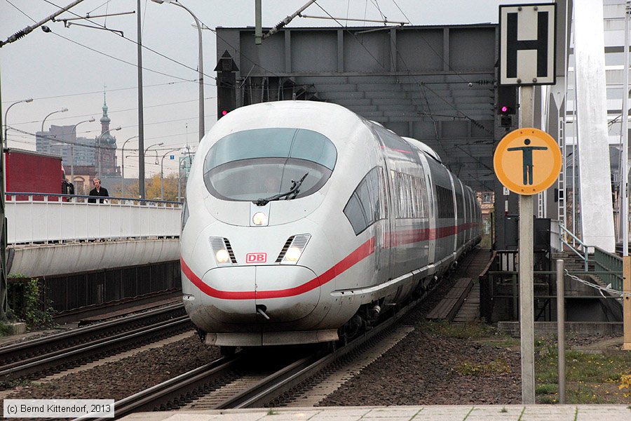 Deutsche Bahn - 403054-0
/ Bild: db4030540_bk1311210008.jpg Deutsche Bahn - 403054-0
/ Bild: db4030540_bk1311210008.jpg