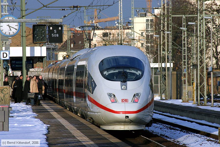 Deutsche Bahn - 403057-3
/ Bild: db4030573_bk0603060242.jpg