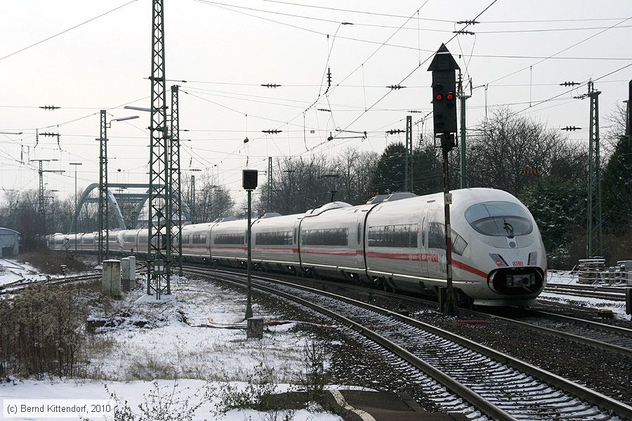 Deutsche Bahn - 403511-9
/ Bild: db4035119_bk1012160139.jpg
