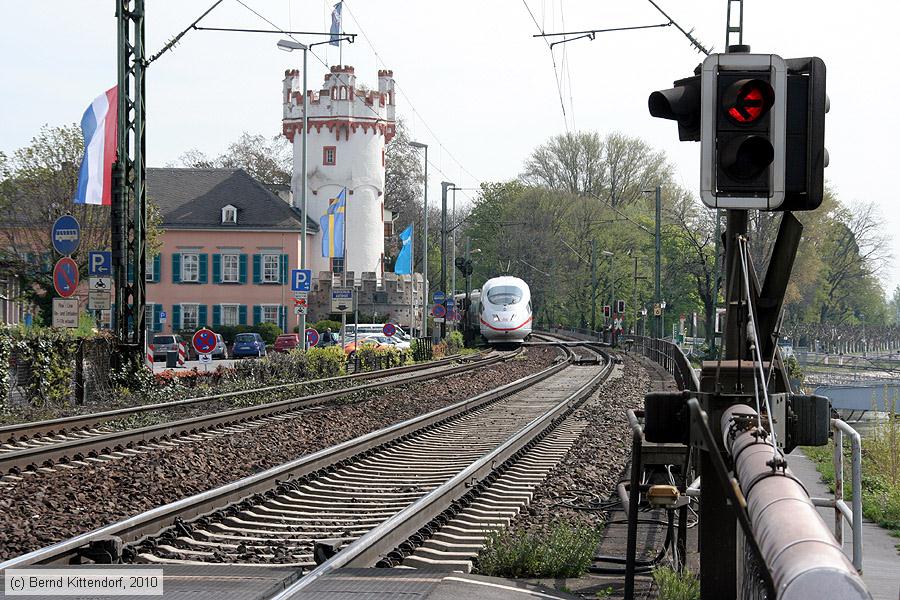 Deutsche Bahn - 403523-4
/ Bild: db4035234_bk1004220029.jpg