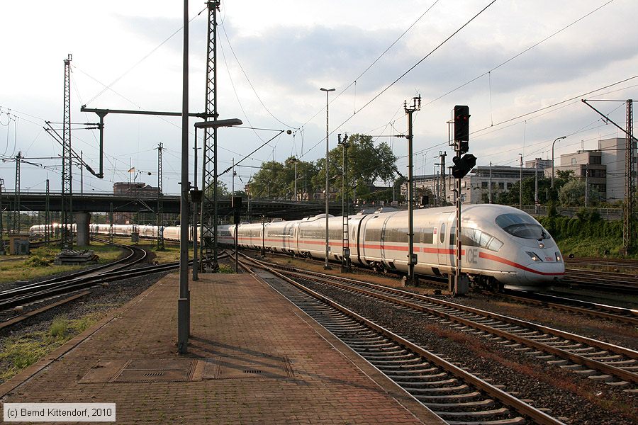 Deutsche Bahn - 403528-3
/ Bild: db4035283_bk1005180061.jpg